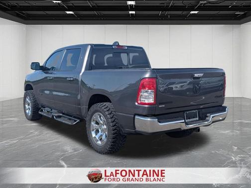 Granite Crystal Metallic Clearcoat 2019 RAM 1500 Big Horn