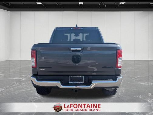 Granite Crystal Metallic Clearcoat 2019 RAM 1500 Big Horn
