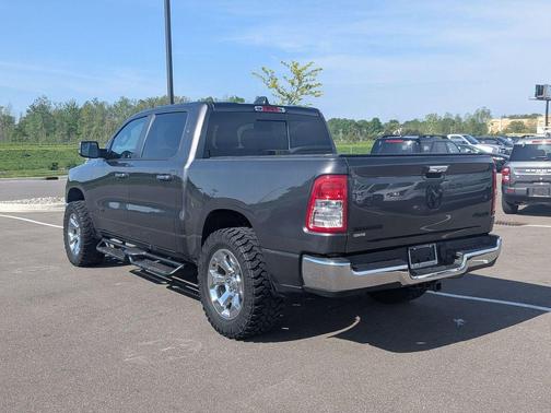 Granite Crystal Metallic Clearcoat 2019 RAM 1500 Big Horn