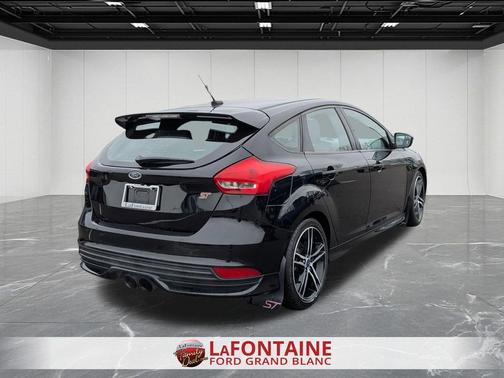 Shadow Black 2018 Ford Focus ST