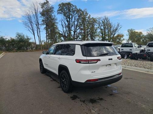 2024 Jeep Grand Cherokee L Altitude
