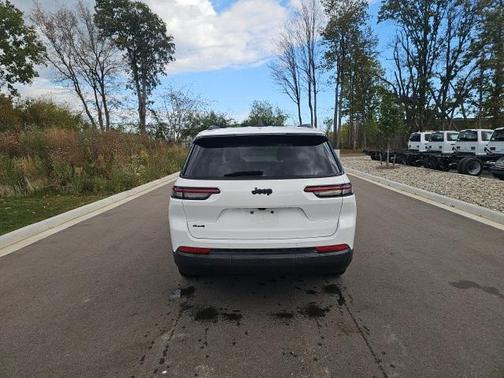 2024 Jeep Grand Cherokee L Altitude