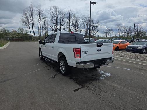 Oxford White 2017 Ford F-150 XLT