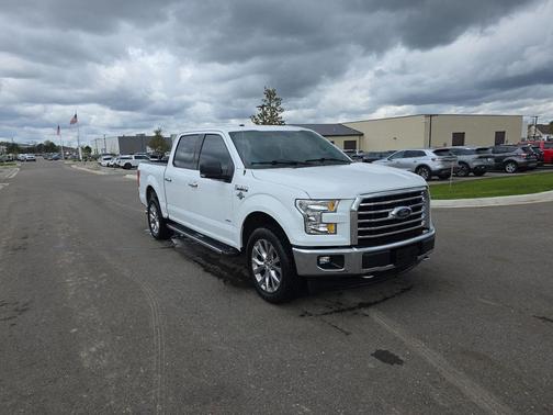 Oxford White 2017 Ford F-150 XLT