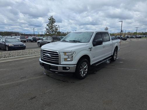 Oxford White 2017 Ford F-150 XLT