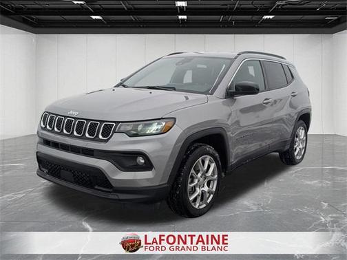 2024 Jeep Compass Latitude Lux