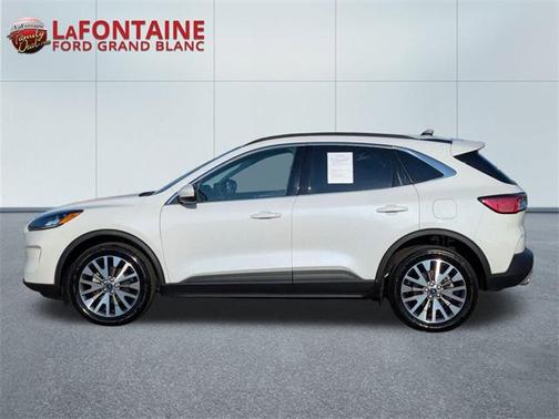 2022 Ford Escape Titanium