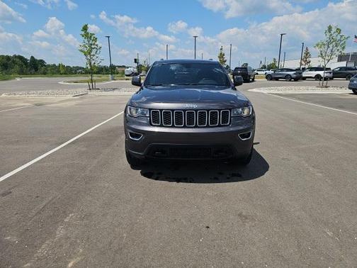 2020 Jeep Grand Cherokee Laredo