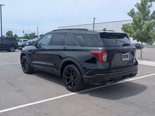 Agate Black Metallic 2022 Ford Explorer ST