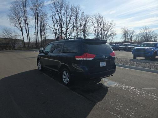 2012 Toyota Sienna LE