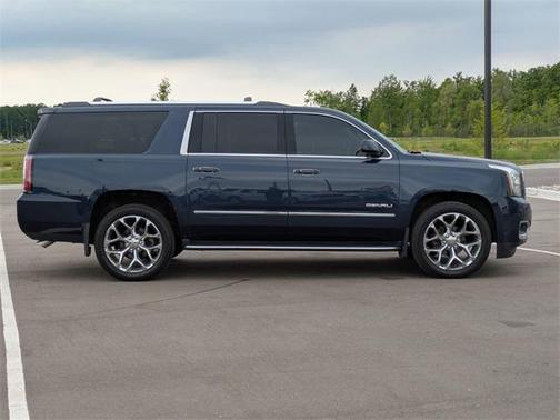 2017 GMC Yukon XL Denali