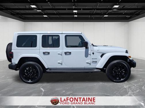 Bright White 2021 Jeep Wrangler Unlimited 4xe Sahara