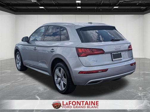 Silver Metallic 2018 Audi Q5 2.0T