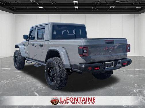Gray 2022 Jeep Gladiator Rubicon