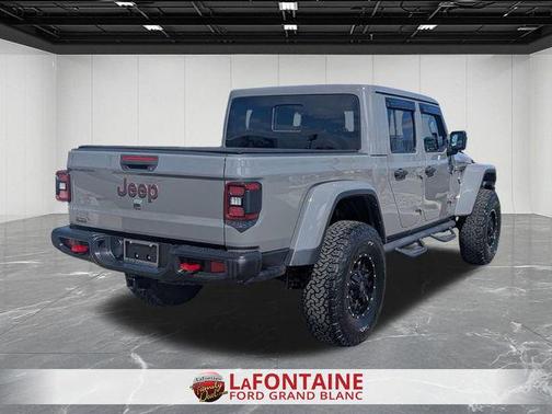 Gray 2022 Jeep Gladiator Rubicon