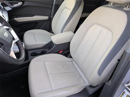 2024 Audi Q4 e-tron Premium Plus 55 quattro