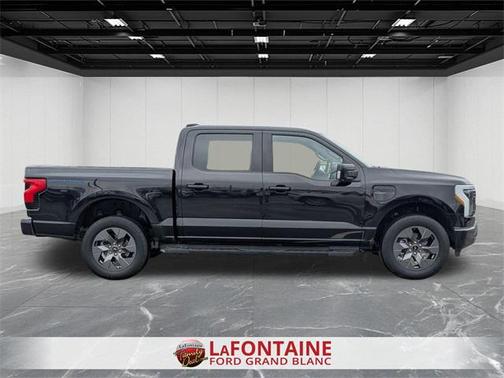 2022 Ford F-150 Lightning LARIAT