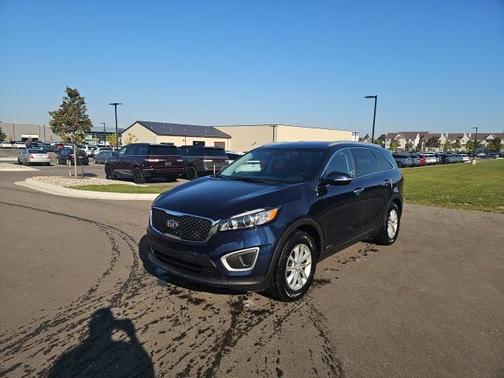 2018 Kia Sorento LX