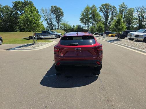Crimson Metallic 2024 Chevrolet Trax FWD 2RS