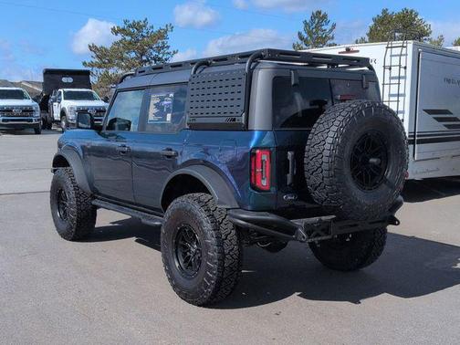 Shadow Black 2025 Ford Bronco Badlands