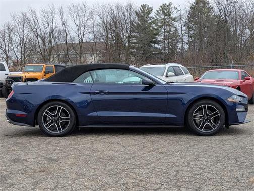 2020 Ford Mustang EcoBoost