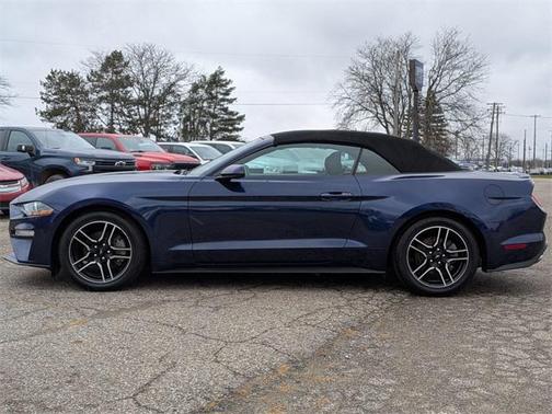 2020 Ford Mustang EcoBoost