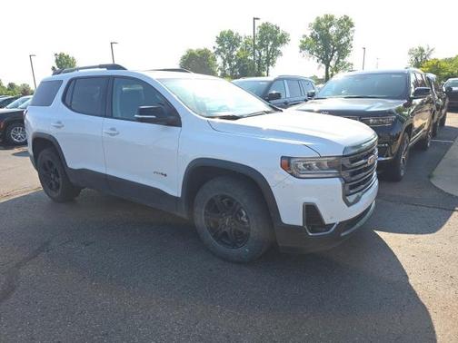 2022 GMC Acadia AWD AT4
