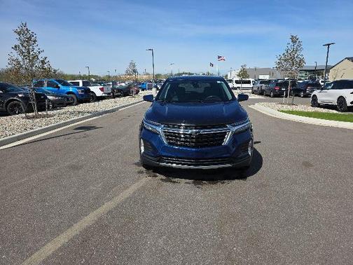 Blue 2022 Chevrolet Equinox 1LT