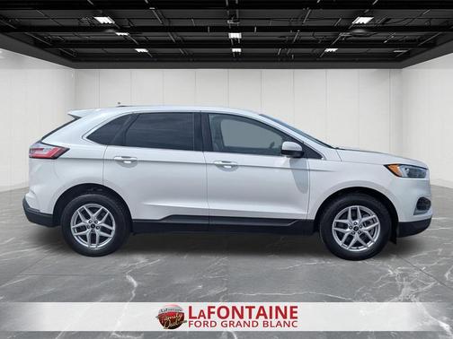Star White Metallic Tri-Coat 2023 Ford Edge SEL