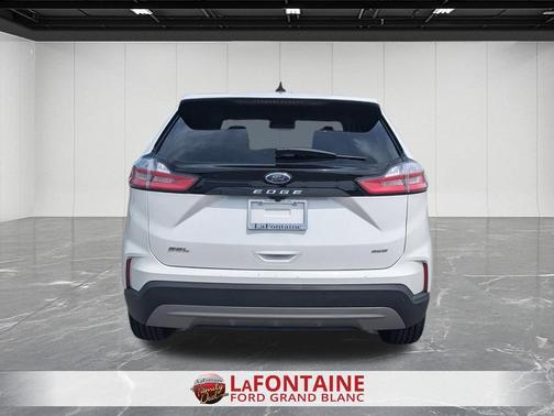 Star White Metallic Tri-Coat 2023 Ford Edge SEL
