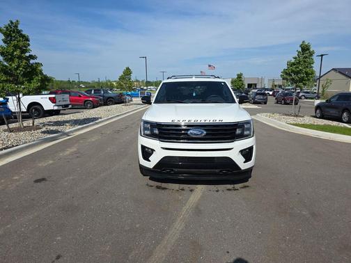 Star White Metallic Tri-Coat 2020 Ford Expedition Limited