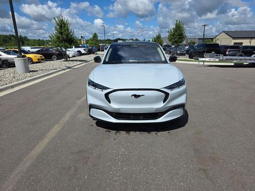 Space White Metallic 2023 Ford Mustang Mach-E Premium