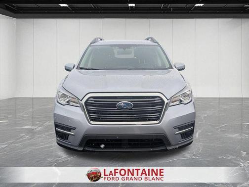 Ice Silver Metallic 2022 Subaru Ascent Premium 7-Passenger