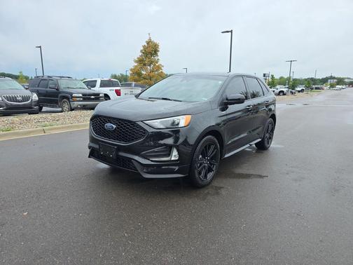 Agate Black Metallic 2022 Ford Edge ST Line