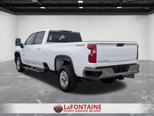 Summit White 2025 Chevrolet Silverado 2500 LT