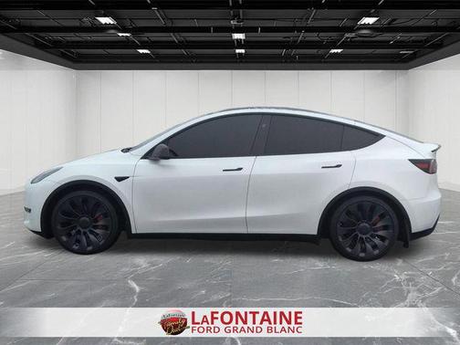 2024 Tesla Model Y Performance Dual Motor All-Wheel Drive