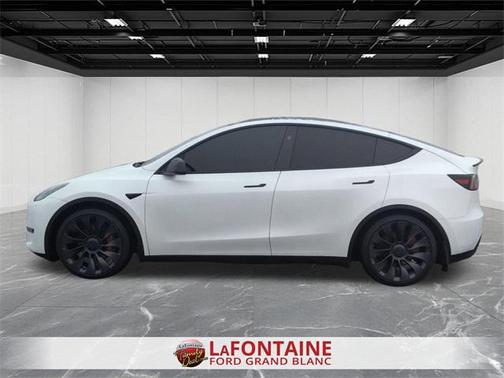 2024 Tesla Model Y Performance Dual Motor All-Wheel Drive