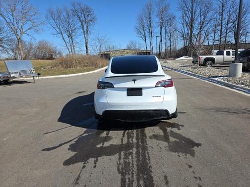 2024 Tesla Model Y Performance Dual Motor All-Wheel Drive