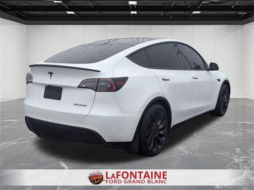 2024 Tesla Model Y Performance Dual Motor All-Wheel Drive