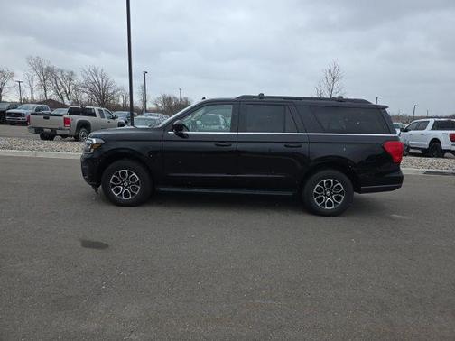 Agate Black Metallic 2024 Ford Expedition Max XLT