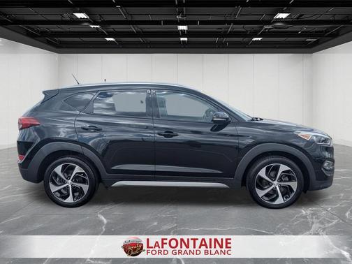 Black Noir Pearl 2017 Hyundai TUCSON Sport
