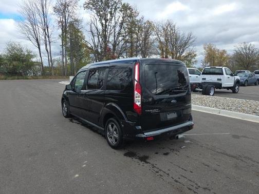 2020 Ford Transit Connect Titanium w/Rear Liftgate