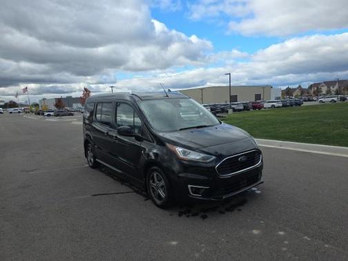 2020 Ford Transit Connect Titanium w/Rear Liftgate