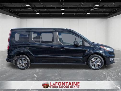 2020 Ford Transit Connect Titanium w/Rear Liftgate