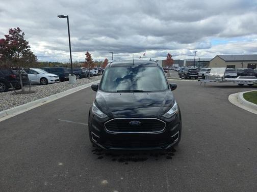 2020 Ford Transit Connect Titanium w/Rear Liftgate