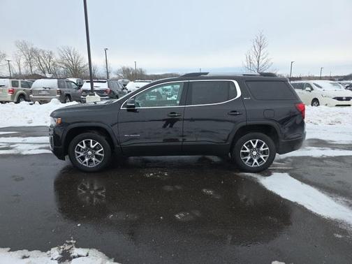 2023 GMC Acadia AWD SLT