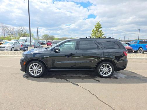 DB Black 2025 Dodge Durango R/T
