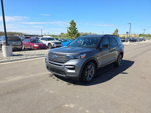 Carbonized Gray Metallic 2023 Ford Explorer XLT