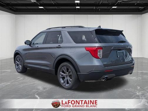 Carbonized Gray Metallic 2023 Ford Explorer XLT