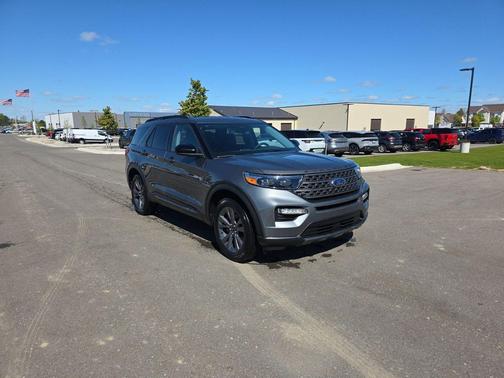 Carbonized Gray Metallic 2023 Ford Explorer XLT